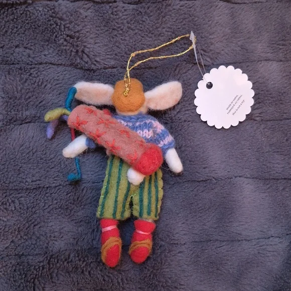 Golf Handmade Felt Bunny Ornament From Anthropologie, Brand New W Tags! - Picture 5 of 11